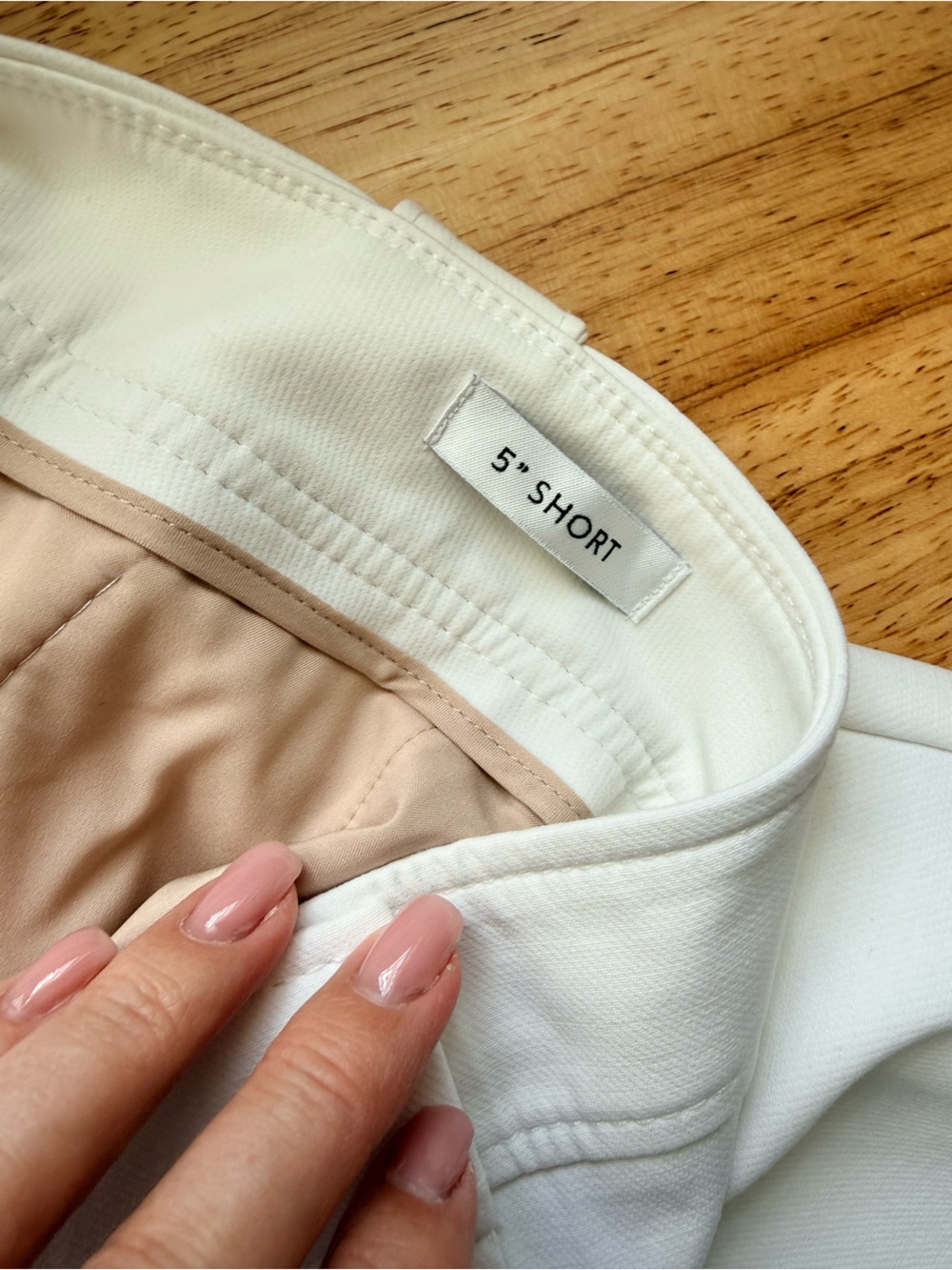 White House Black Market White High-Waist Buttoned Sailor Shorts - Picture 4 of 7